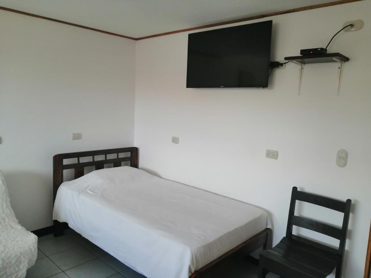 Marfi Inn كويتا المظهر الخارجي الصورة